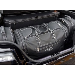 Set of luggages, taylor-made leather suitcases for Aston Martin V8 Vantage coupé
